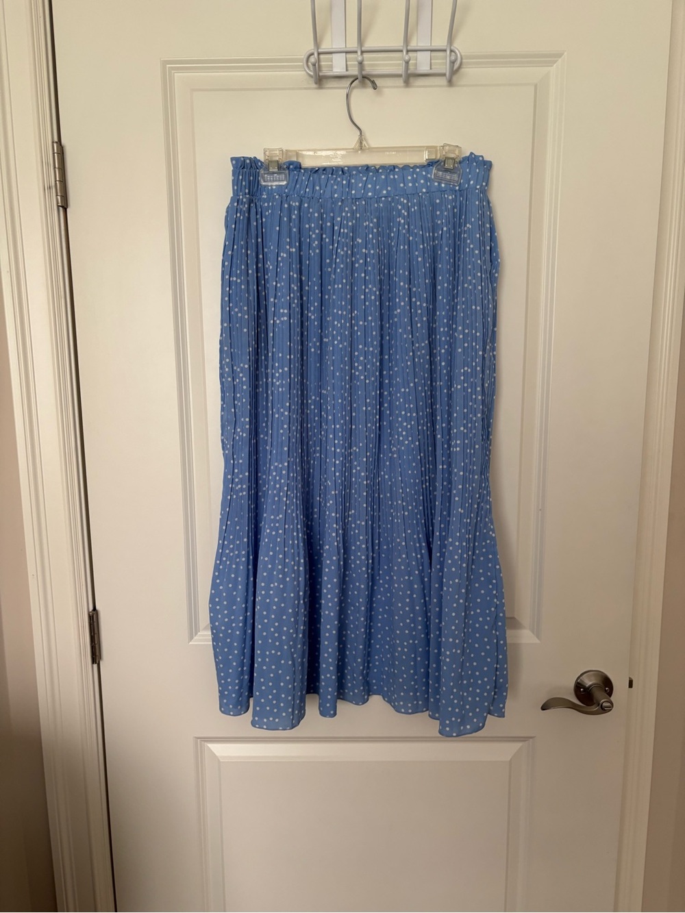 EXLURA  Polka Dot Pleated Midi Swing Skirt with Pockets - Picture 4 of 9